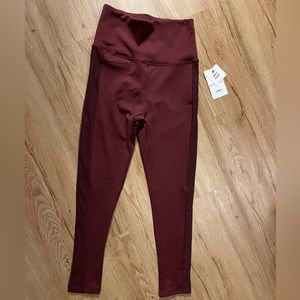 Body Glove Maroon/Burgundy 7/8 Leggings